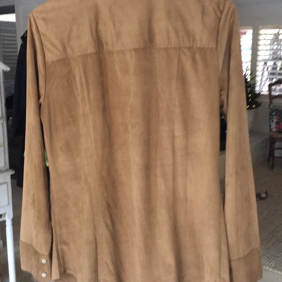 Top - Picture 2 of 2